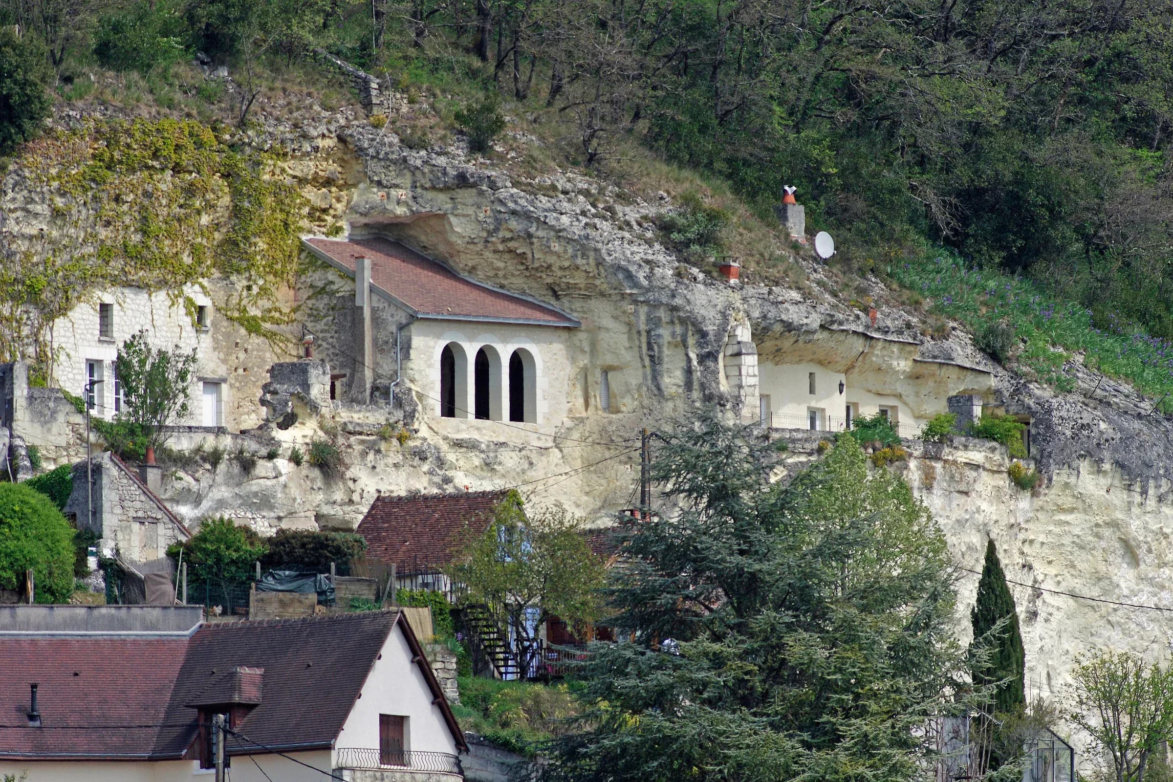 Maisons troglodytiques creusées dans le coteau de tuffeau à Bourré